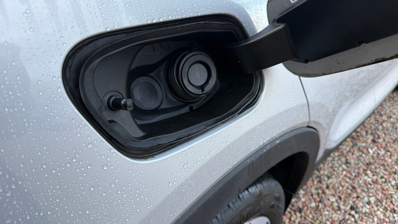 Volvo XC40 2.0 B4P Ultimate Dark 5dr Auto Petrol Estate